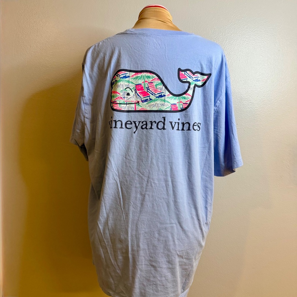 Vineyard Vines 100% Cotton T-Shirt Blue Whale Graphic Preppy Coastal Beach XL - Picture 4 of 6